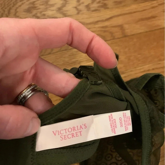 Victorias Secret Sheer Mesh Unlined Green Bra Size 32DD NWT - Picture 3 of 6